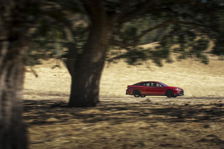  Toyota Avalon TRD 2019 года  (фото 7 из 44)